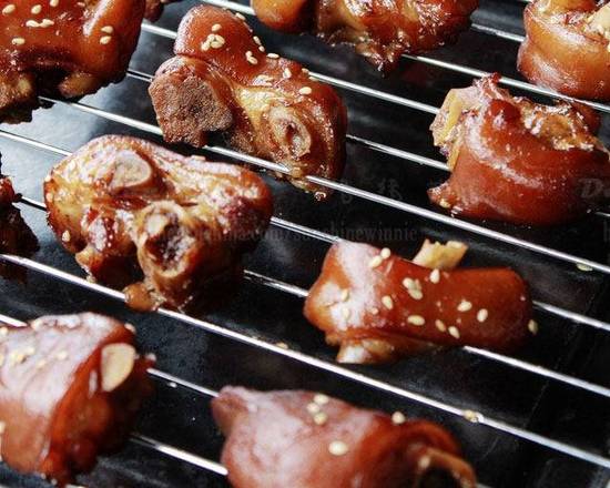 烤猪蹄Roast Pork Feet